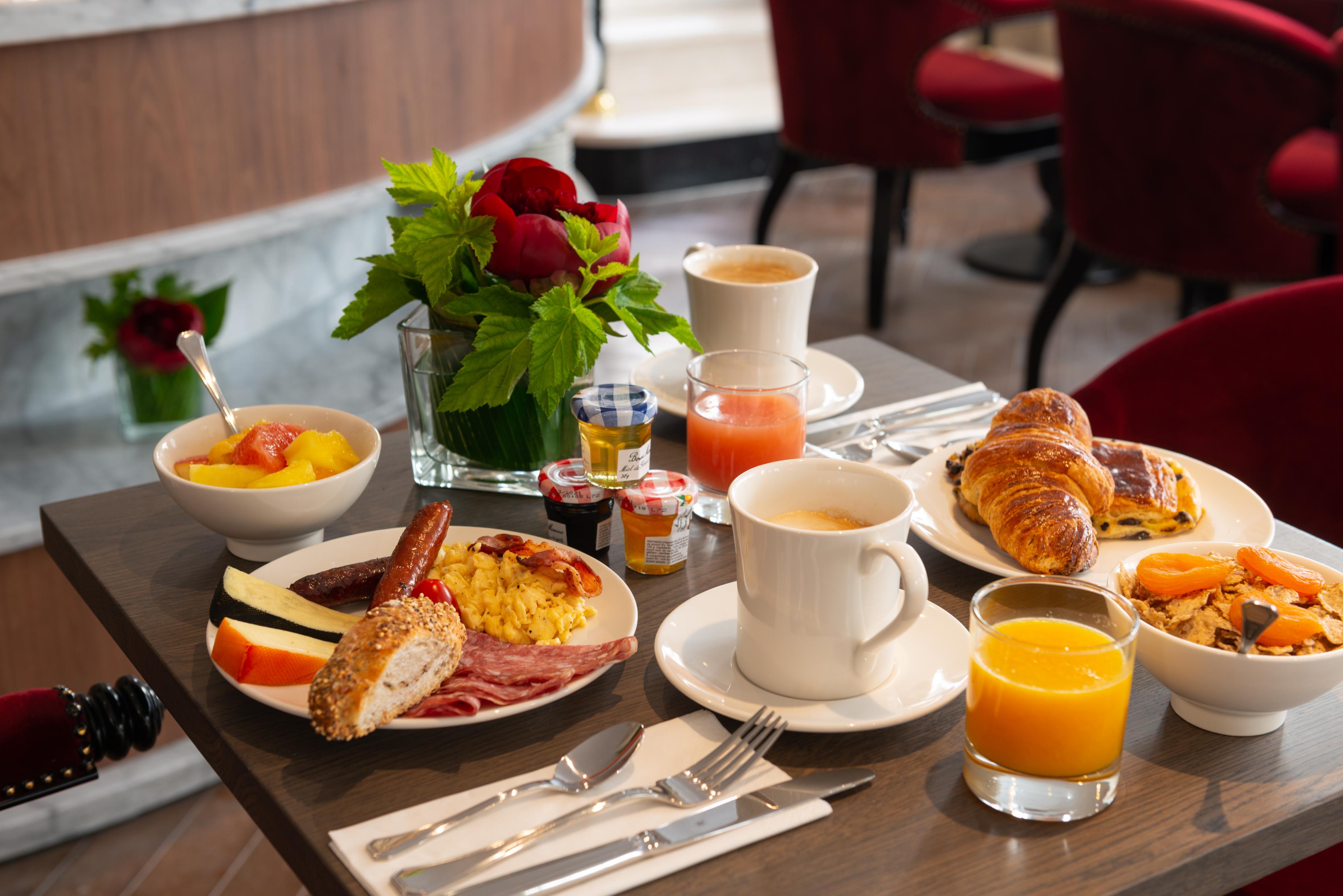 Lord Byron Hotel Paris Bagian luar foto